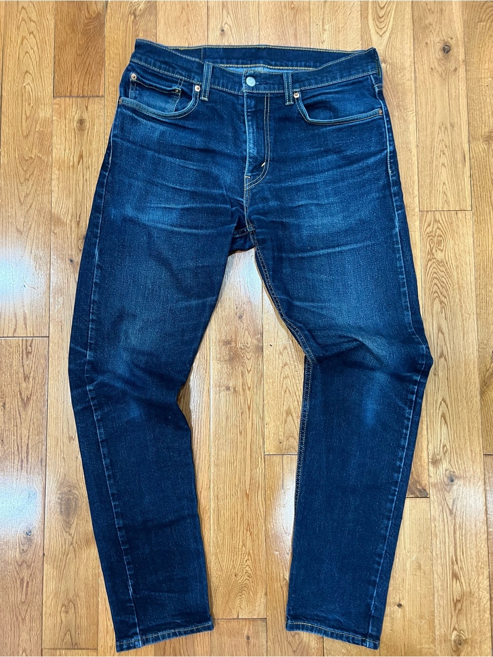 Levi's 512 dark blue jeans 32 x 32